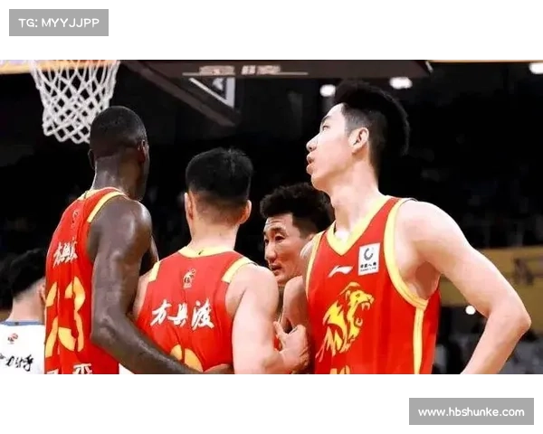 广厦逆袭广东上海演绎经典逆转赛季三队激战成就篮球传奇